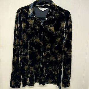 Uniform John Paul Richard Womens Button Up Shirt Floral crushed Velvet